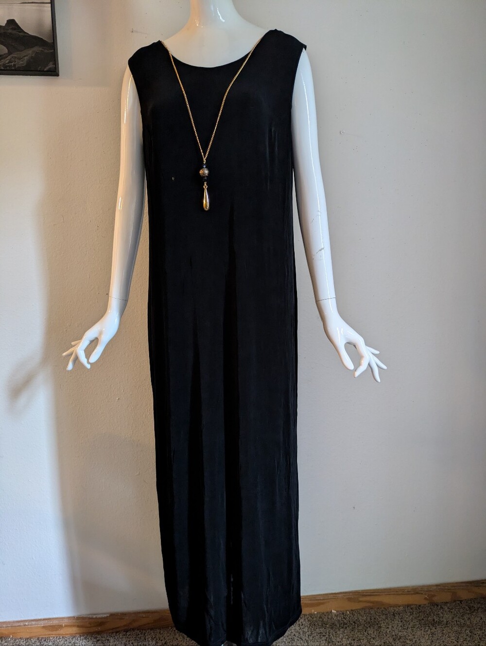 R&M Richards by Karen Kwong Black Maxi Dress Size 10 Gold Necklace Accent